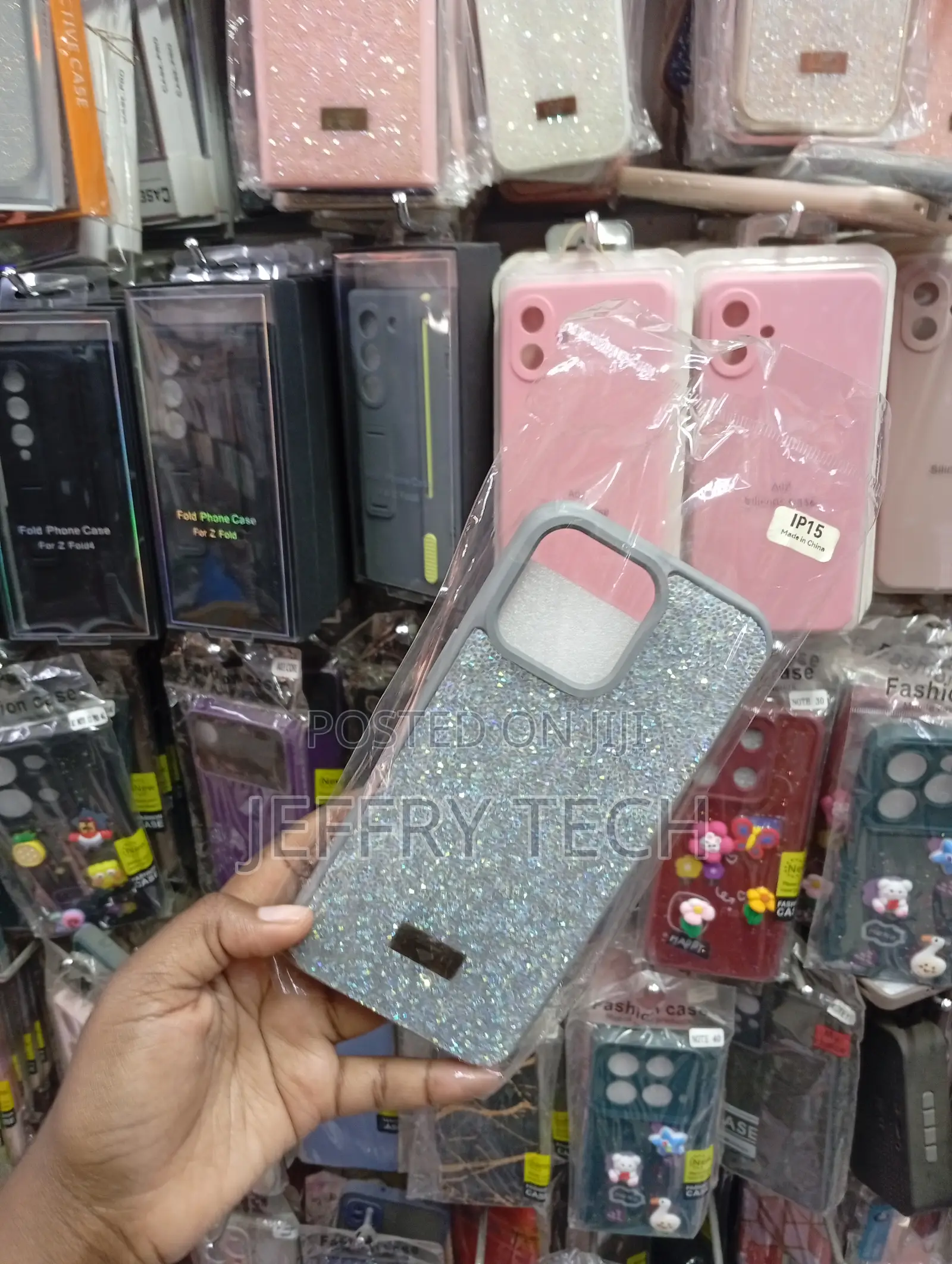 iPhone 15 Pro Ull-Stone Diamond Glitter Phone Case