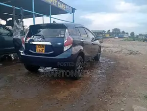 Toyota Aqua 2016 Blue