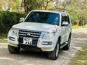 Mitsubishi Pajero V80 3.2 DI-D 2013 White