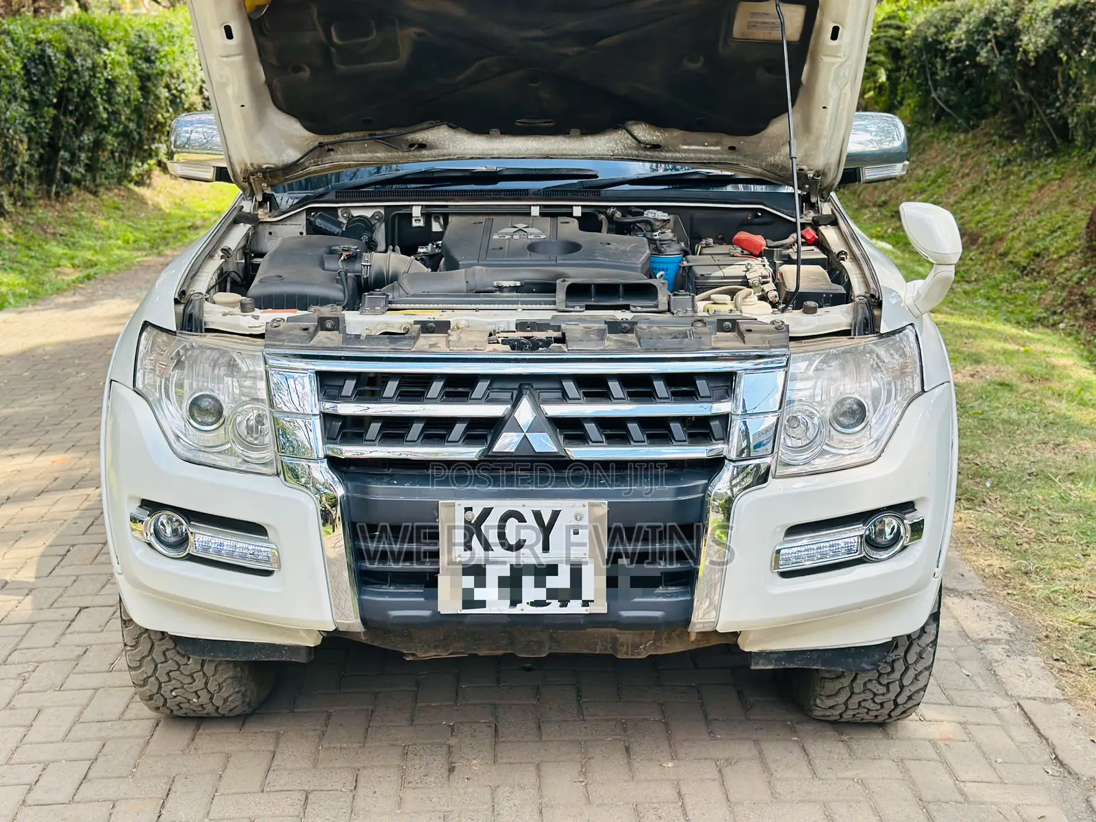 Mitsubishi Pajero V80 3.2 DI-D 2013 White