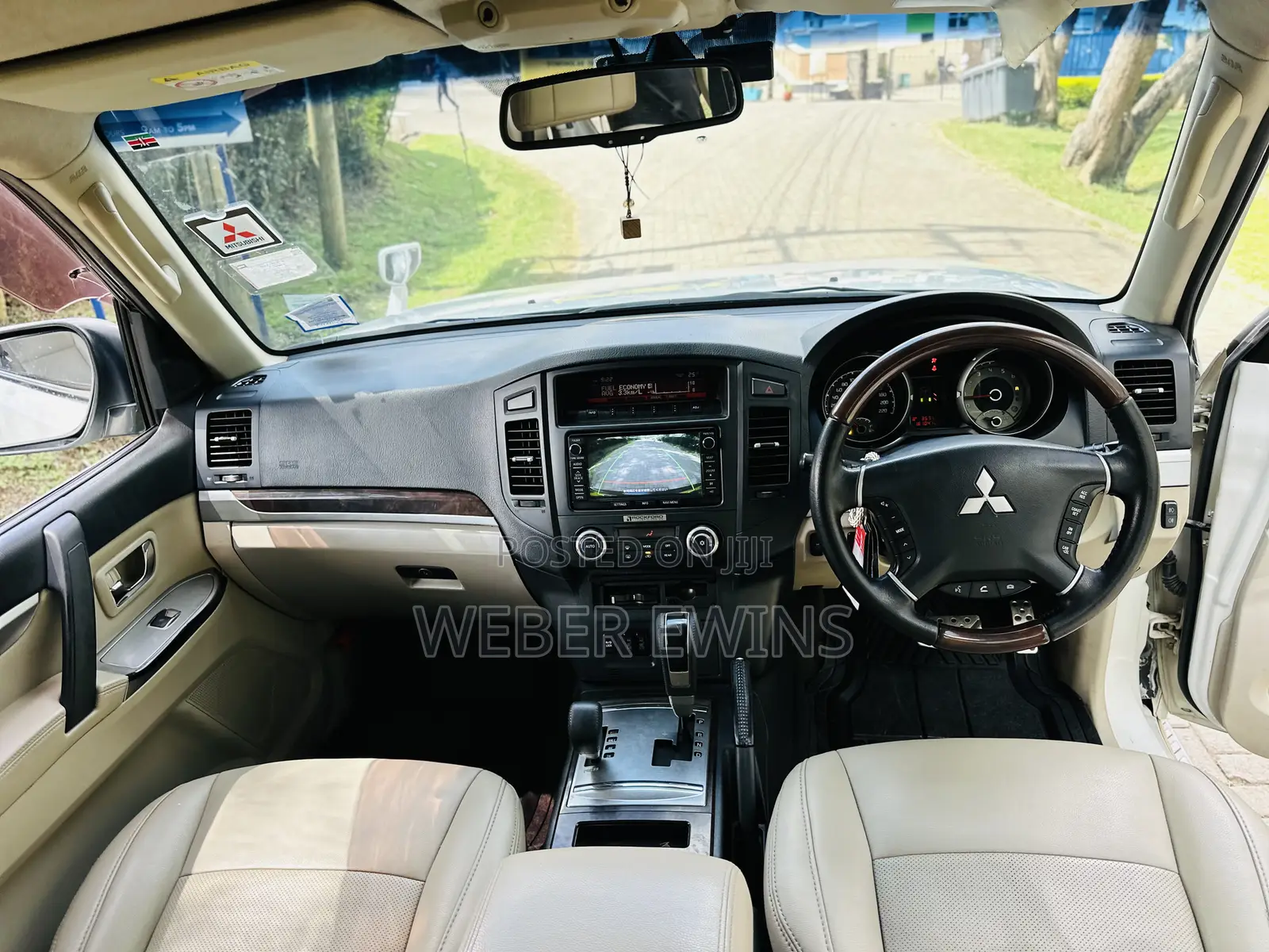 Mitsubishi Pajero V80 3.2 DI-D 2013 White