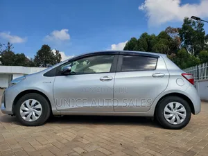 Toyota Vitz 2019 Silver