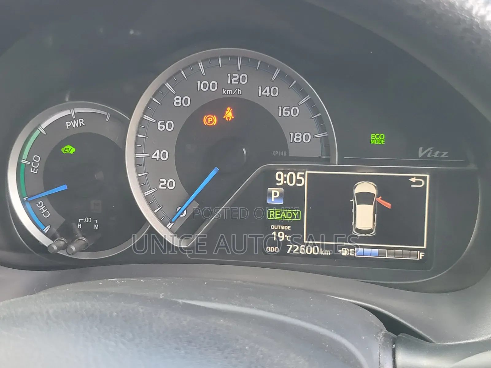 Toyota Vitz 2019 Silver