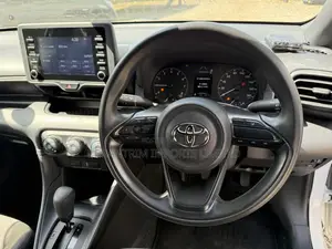Toyota Yaris 2019 White