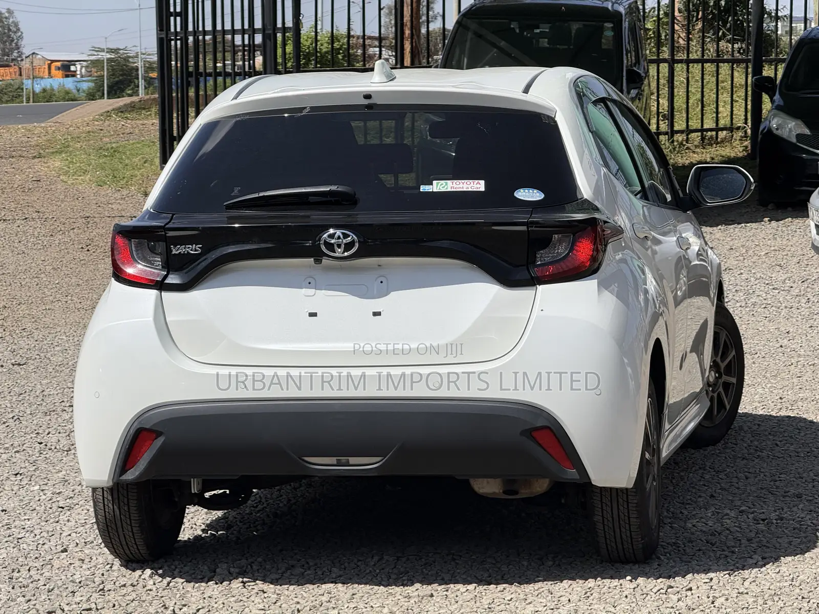 Toyota Yaris 2019 White