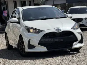 Toyota Yaris 2019 White