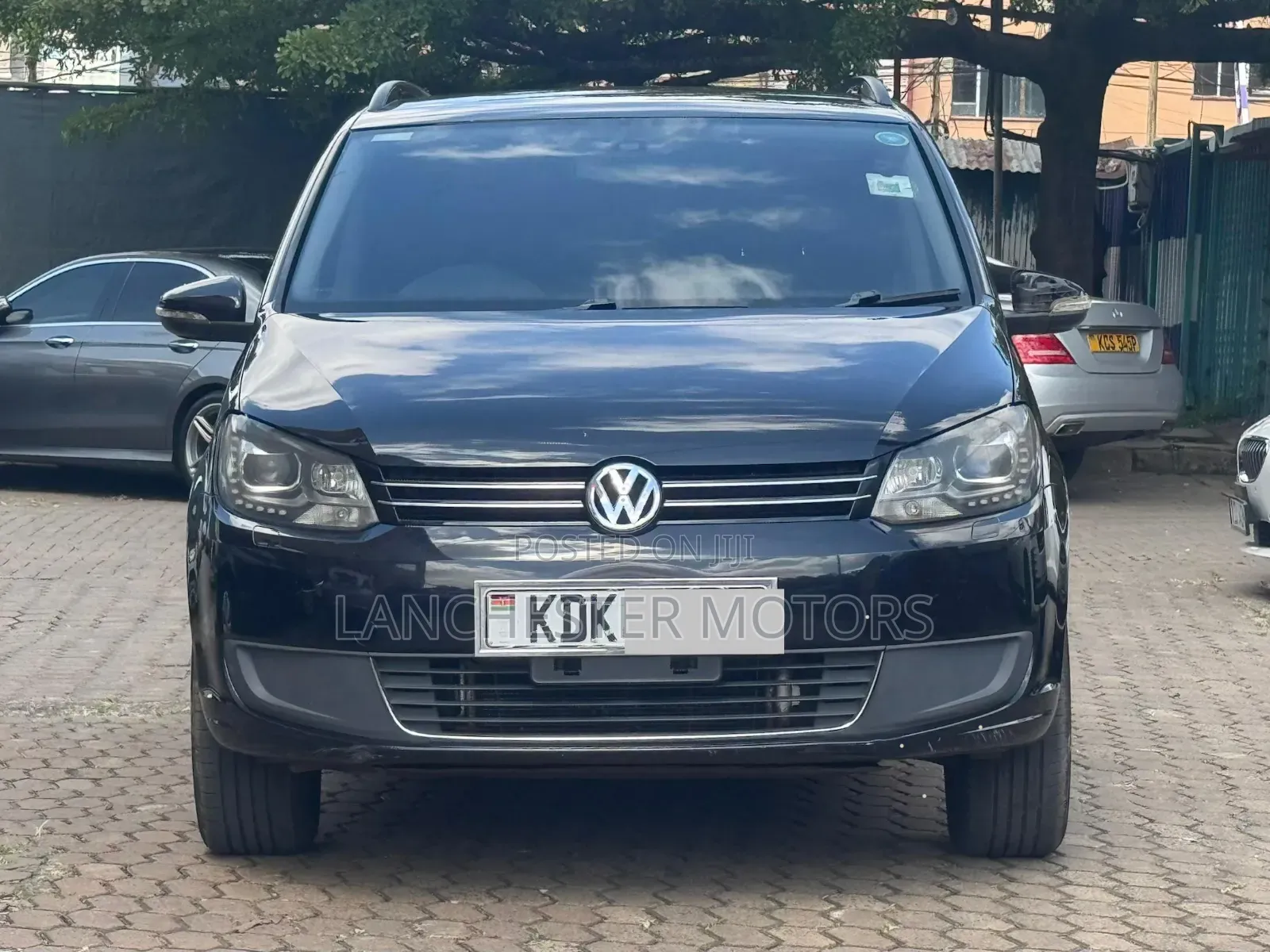 Volkswagen Touran 2015 Black