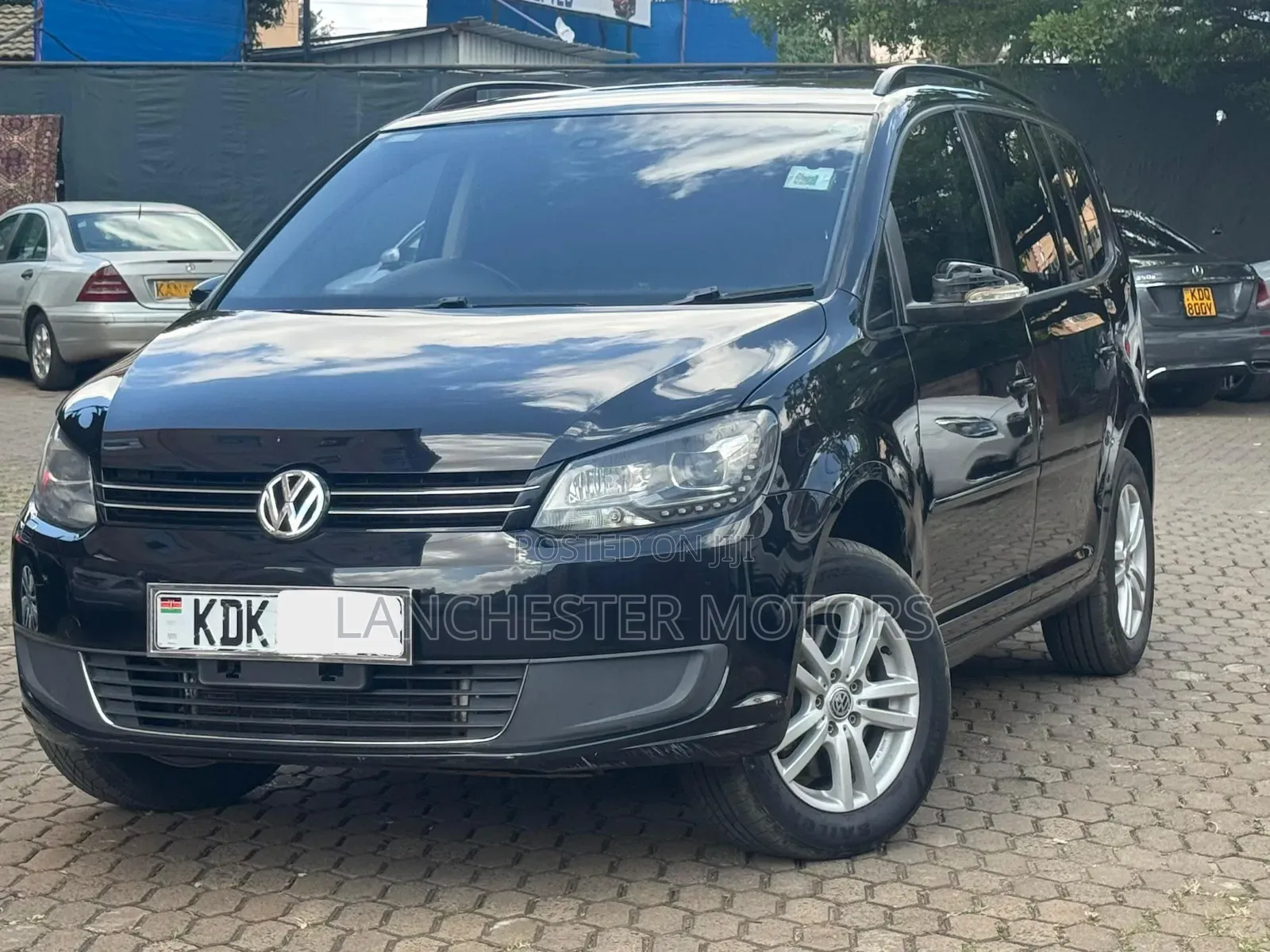 Volkswagen Touran 2015 Black