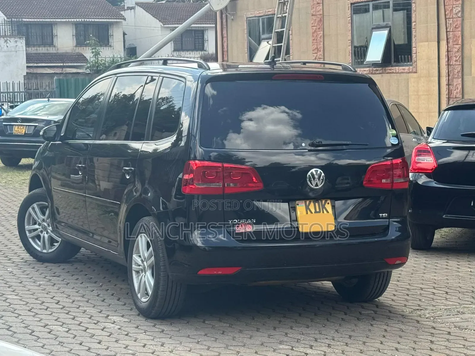 Volkswagen Touran 2015 Black