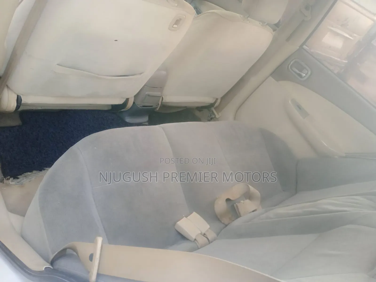 Nissan Sunny 2004 White