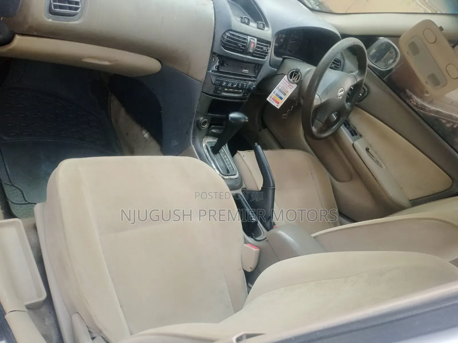 Nissan Sunny 2004 White