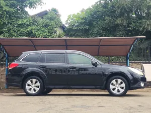 Subaru Outback 2.5i 2011 Black