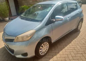 Toyota Vitz 2013 Blue