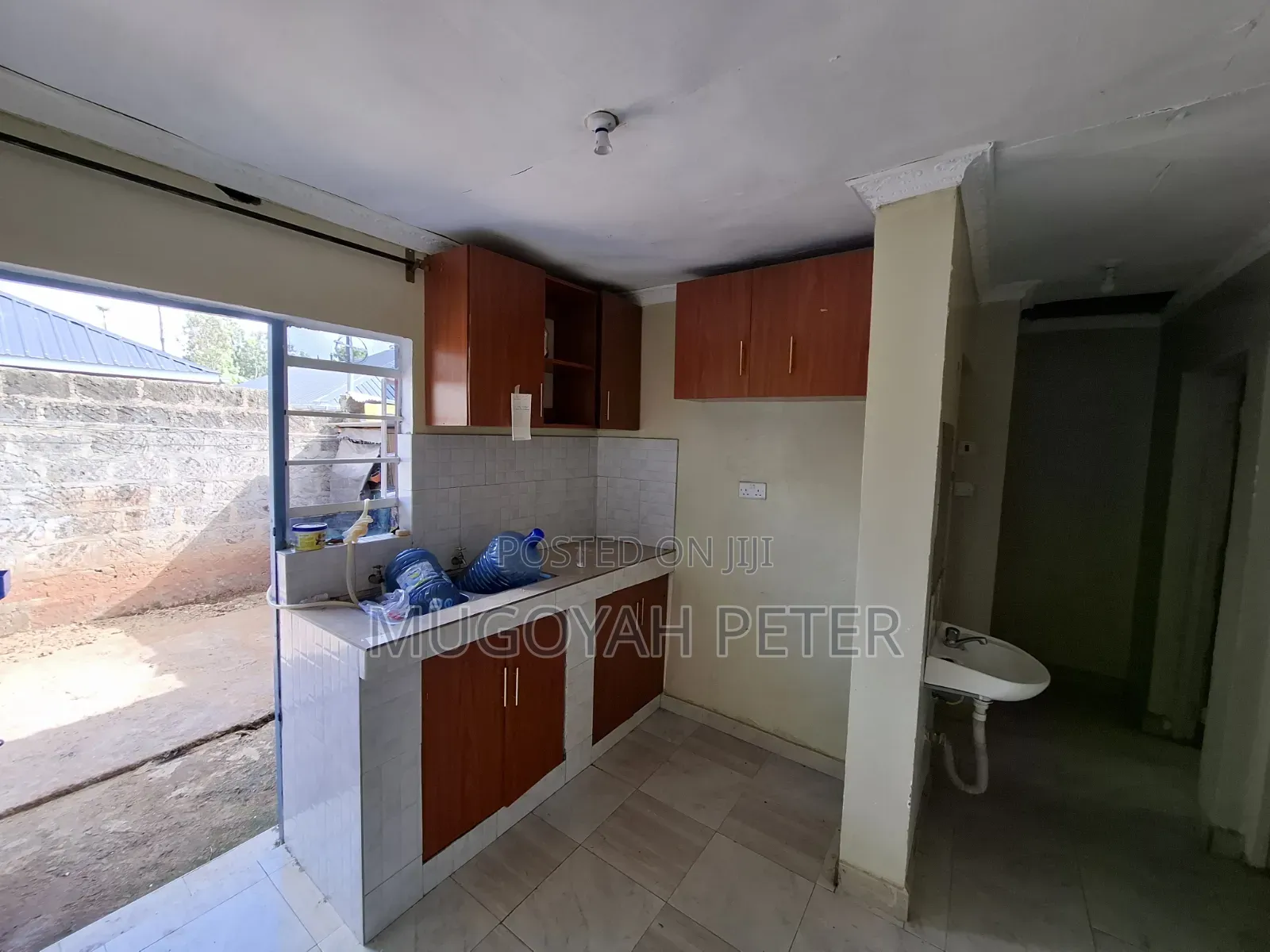 3bdrm Bungalow in Uthiru for rent
