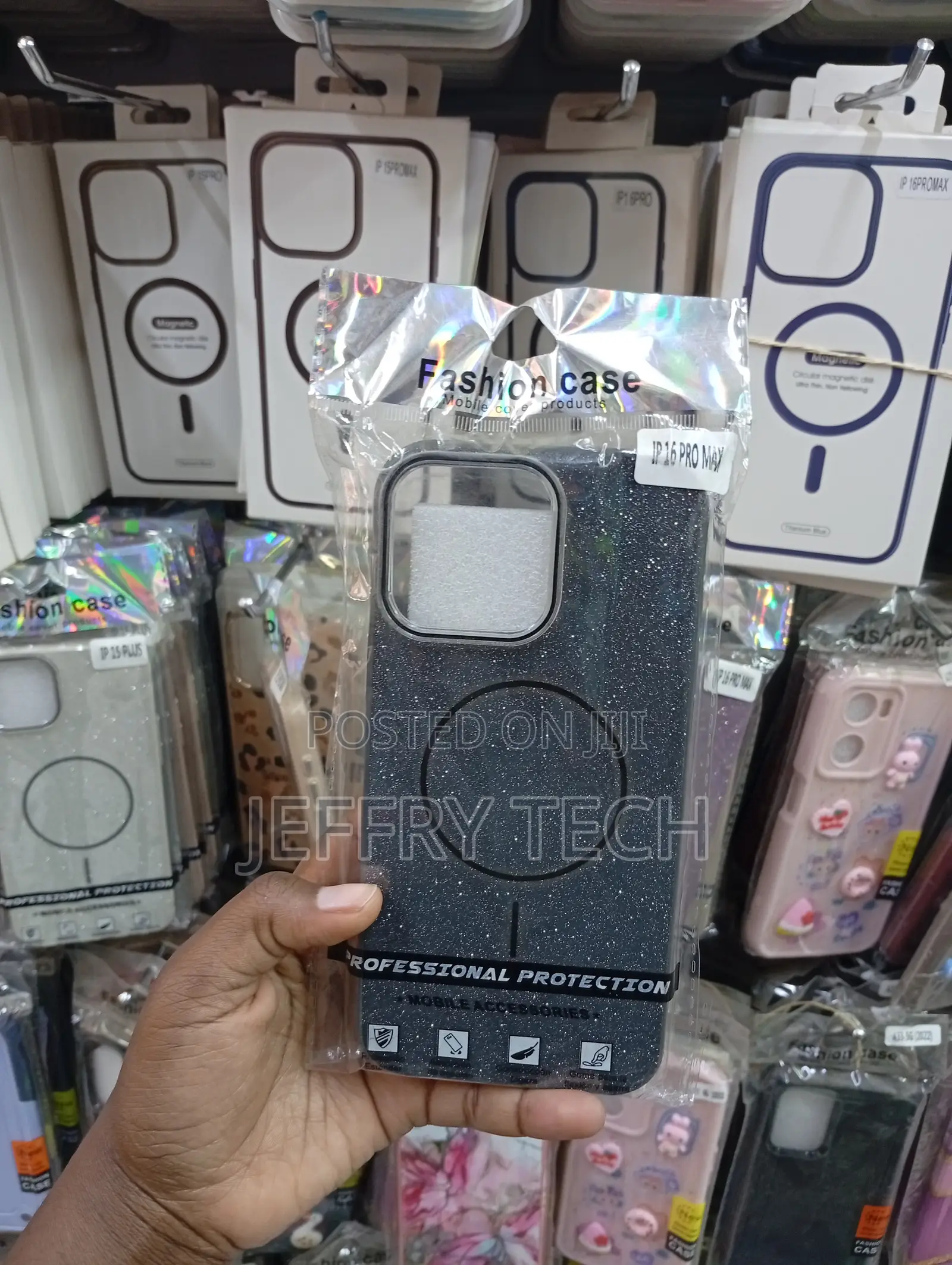 iPhone 16 Pro Max Glitter-Finish Fashion Case