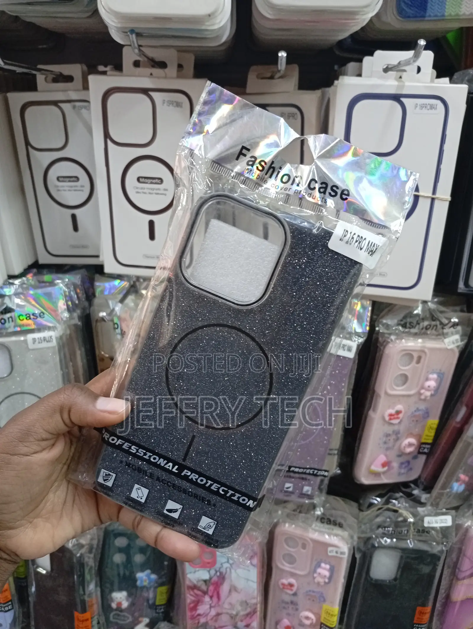 iPhone 16 Pro Max Glitter-Finish Fashion Case