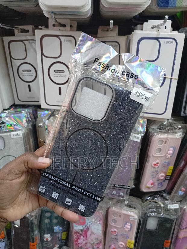 iPhone 16 Pro Max Glitter-Finish Fashion Case - thumbnail 2