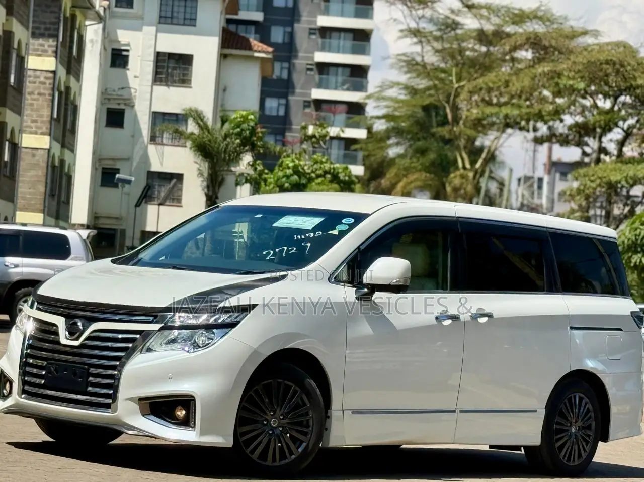 Nissan Elgrand 2017 White