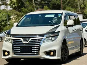 Nissan Elgrand 2017 White