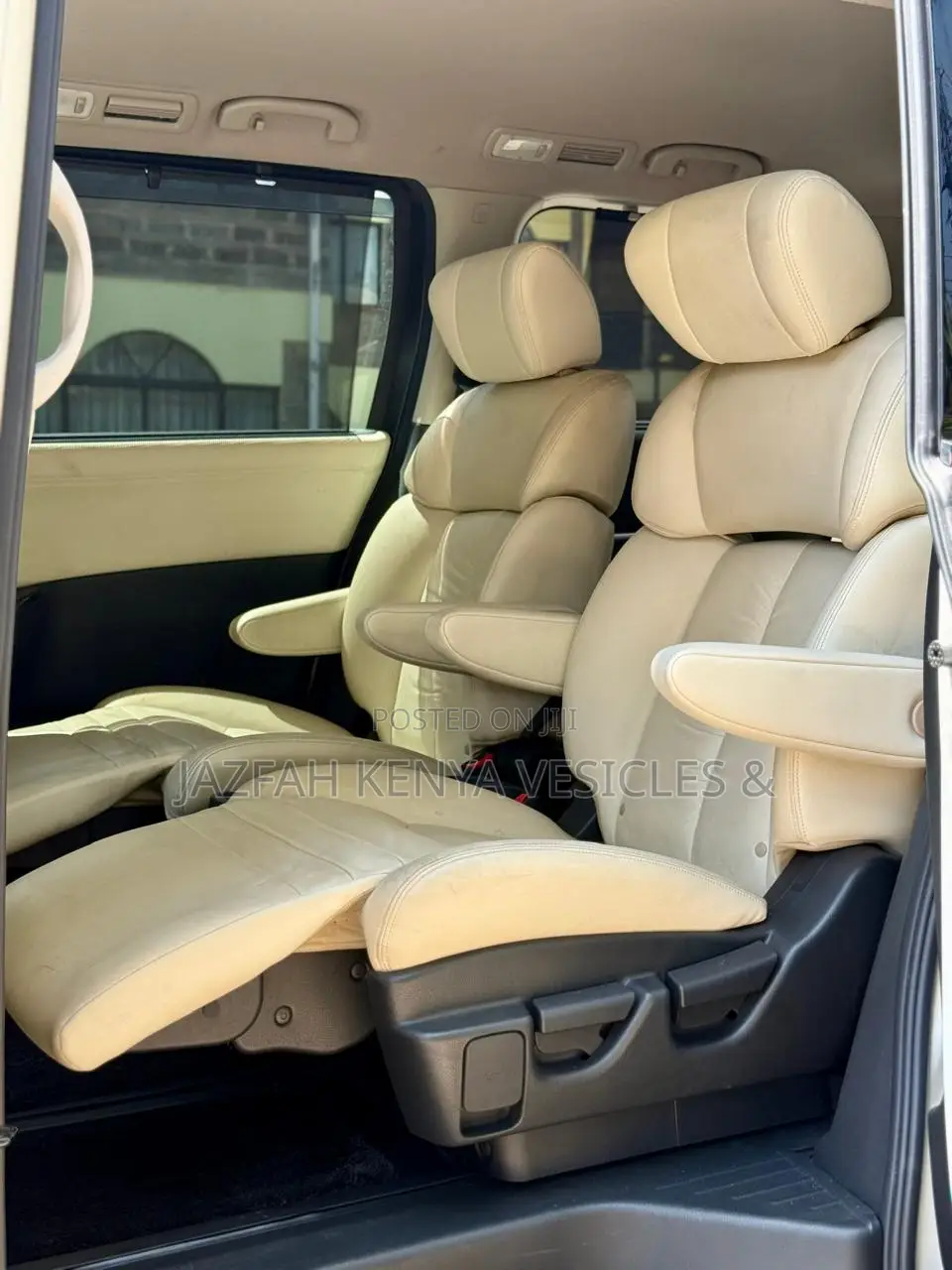 Nissan Elgrand 2017 White