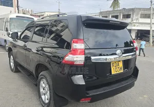 Toyota Land Cruiser Prado 2014 Black