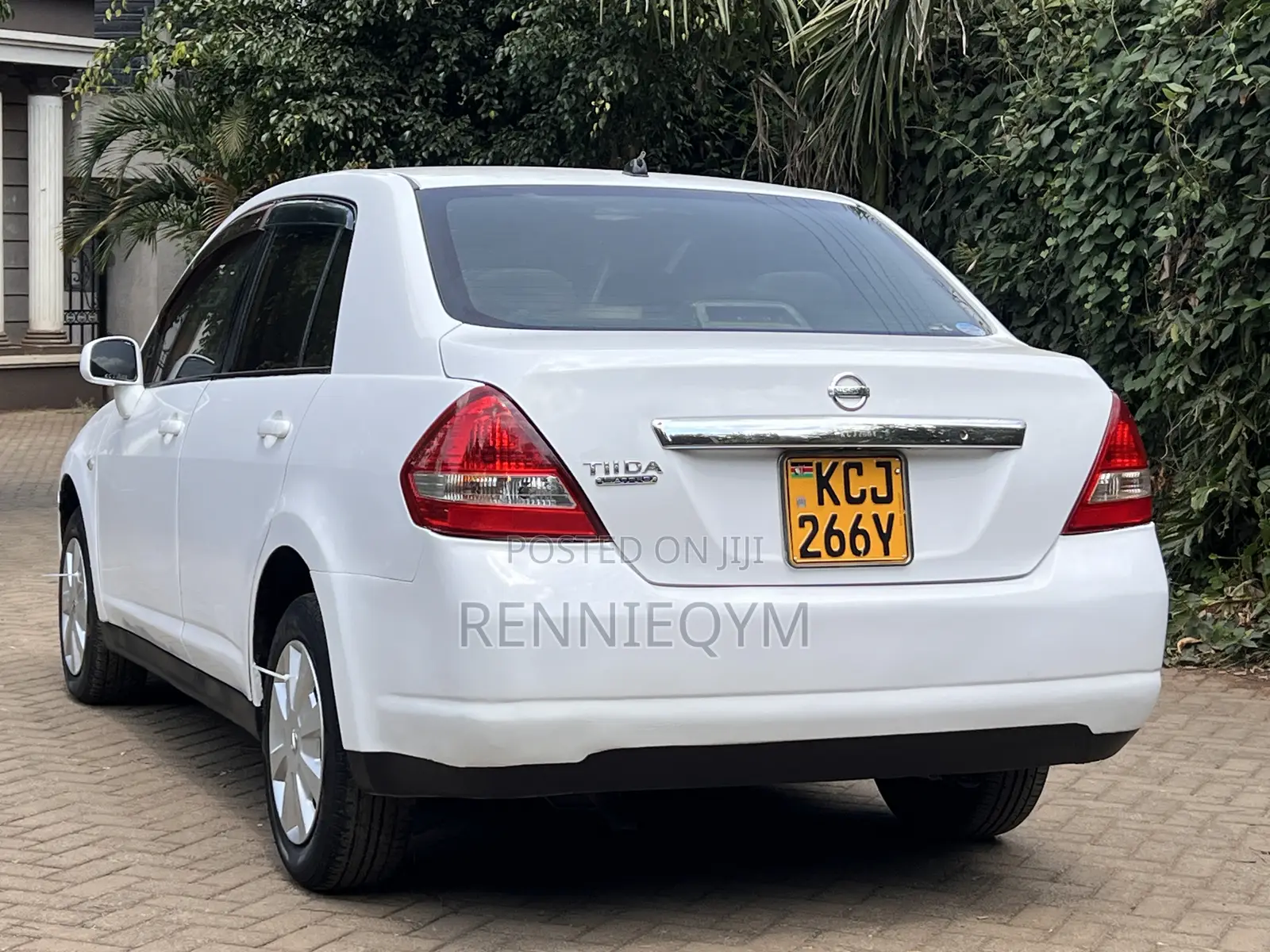 Nissan Tiida 2009 White