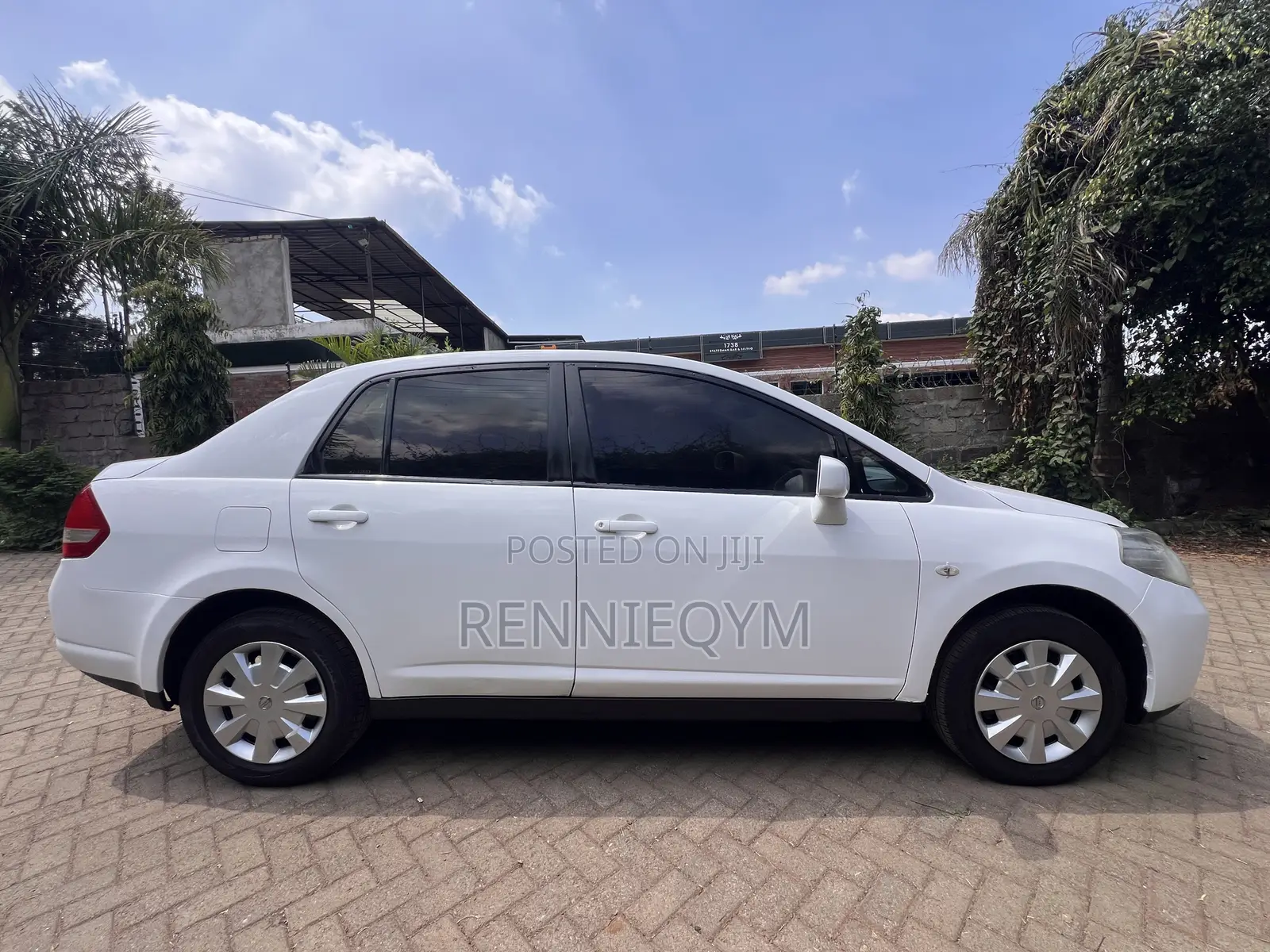 Nissan Tiida 2009 White
