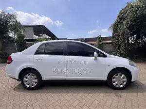 Nissan Tiida 2009 White