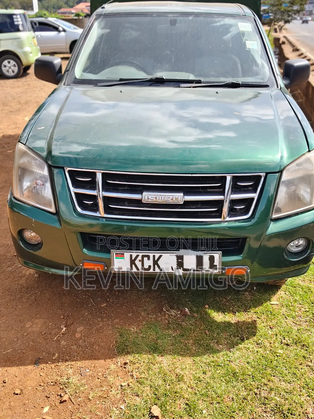 Isuzu D-MAX 2009 Green