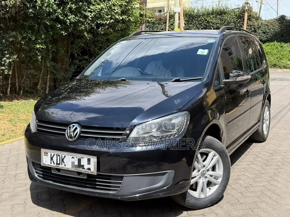 Volkswagen Touran 2015 Blue