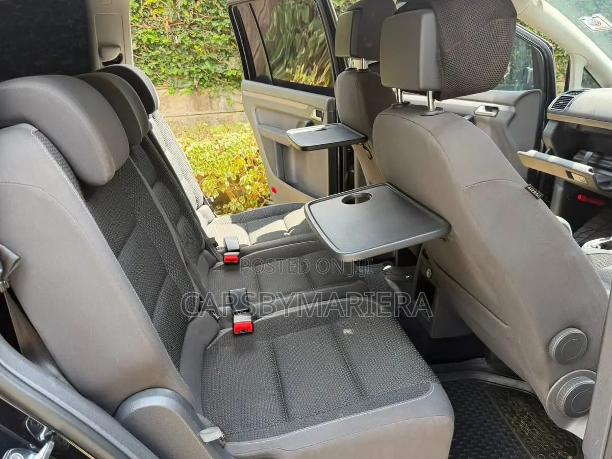 Volkswagen Touran 2015 Blue