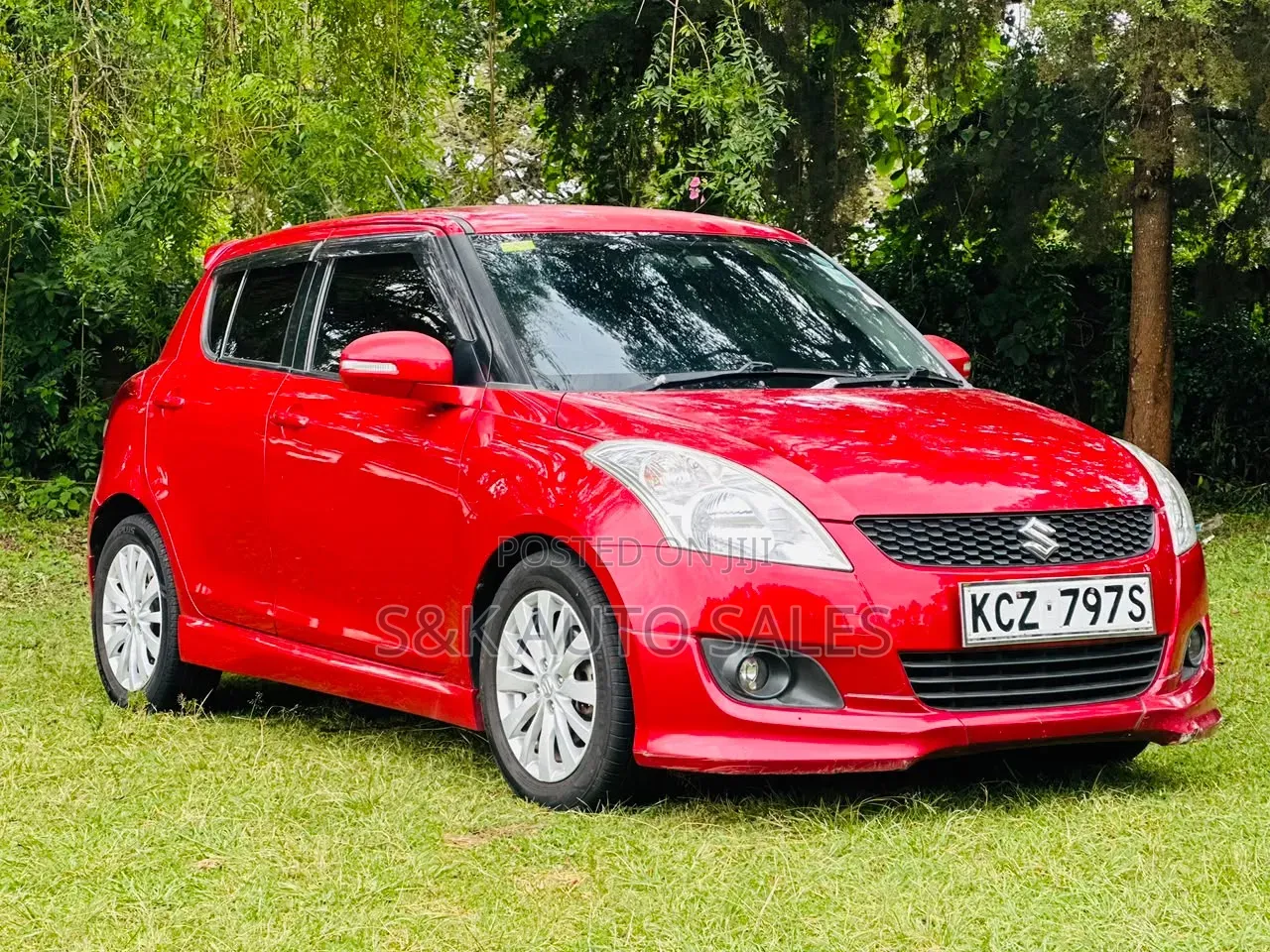 Suzuki Swift 2013 Red