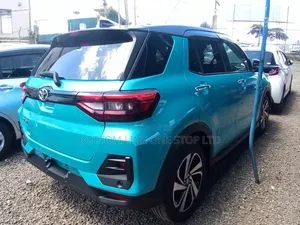Toyota Vitz 2020 Blue
