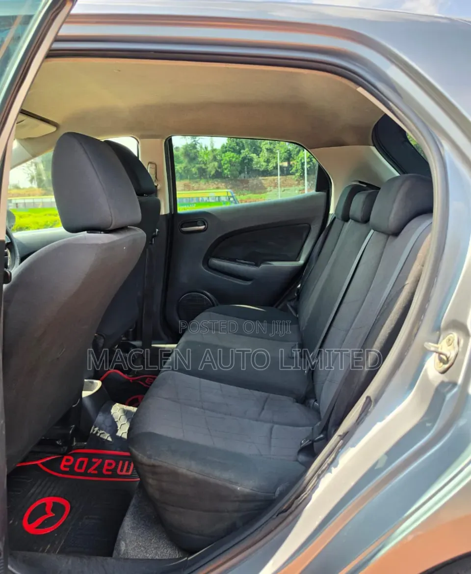 Mazda Demio 2015 Silver