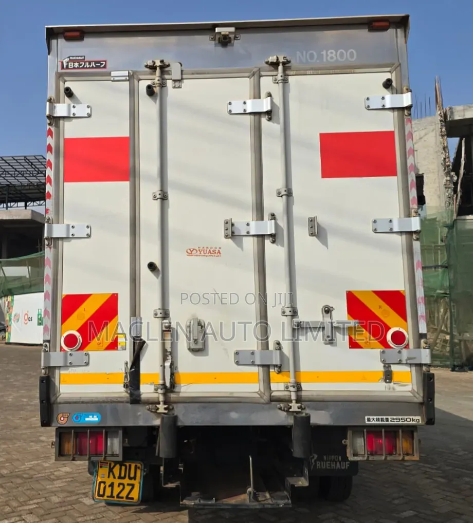 Isuzu Elf 2018