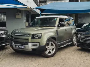 Land Rover Defender First Edition 2021 Green