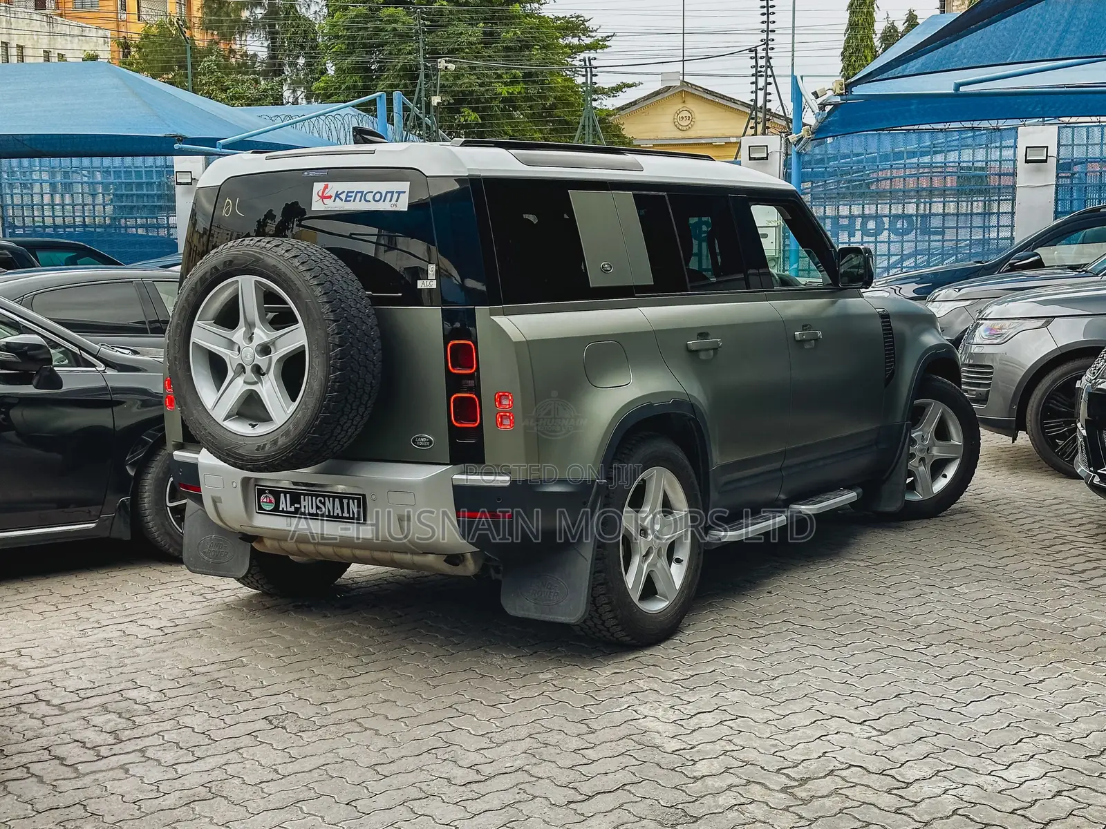 Land Rover Defender First Edition 2021 Green