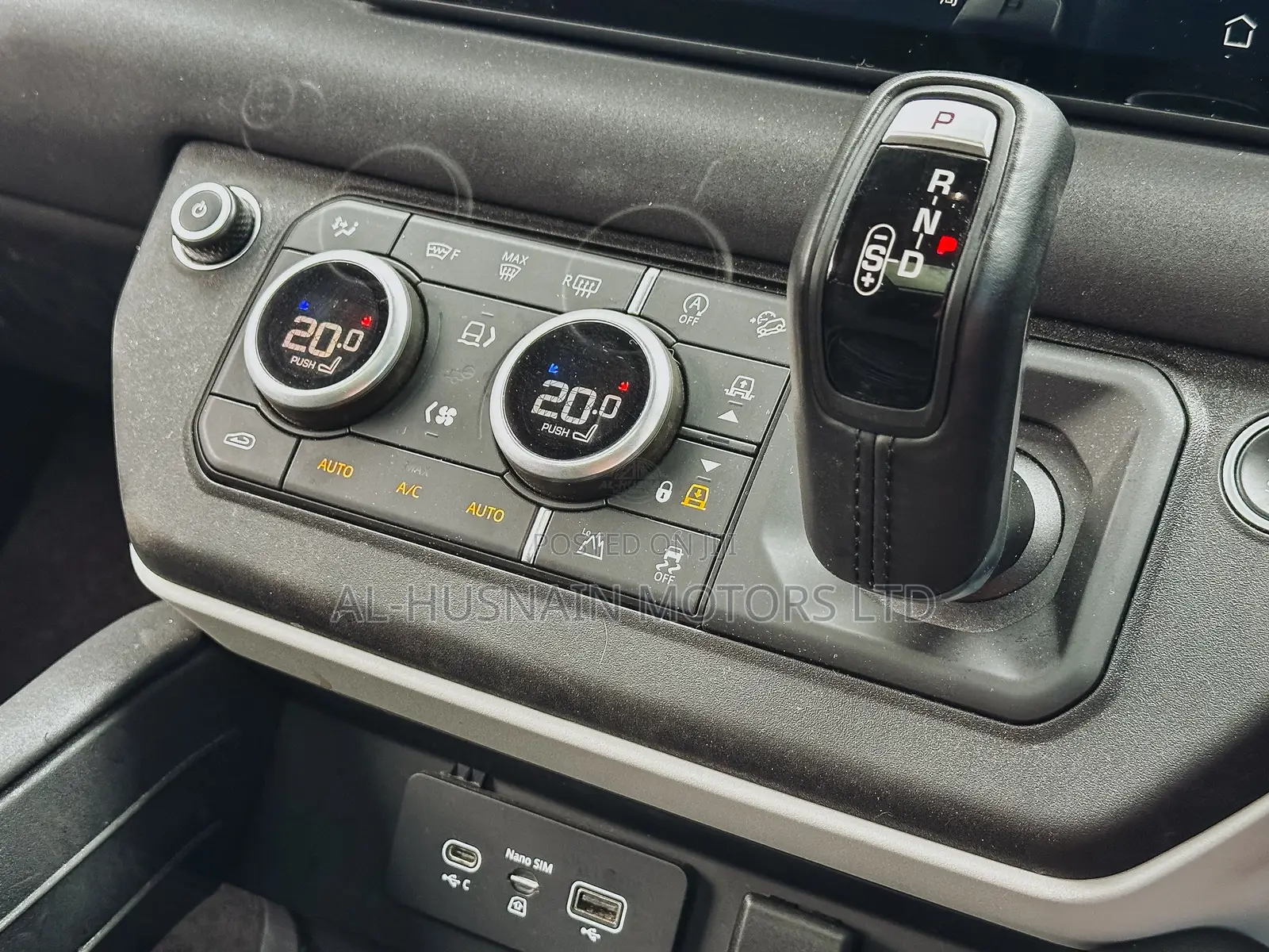 Land Rover Defender First Edition 2021 Green