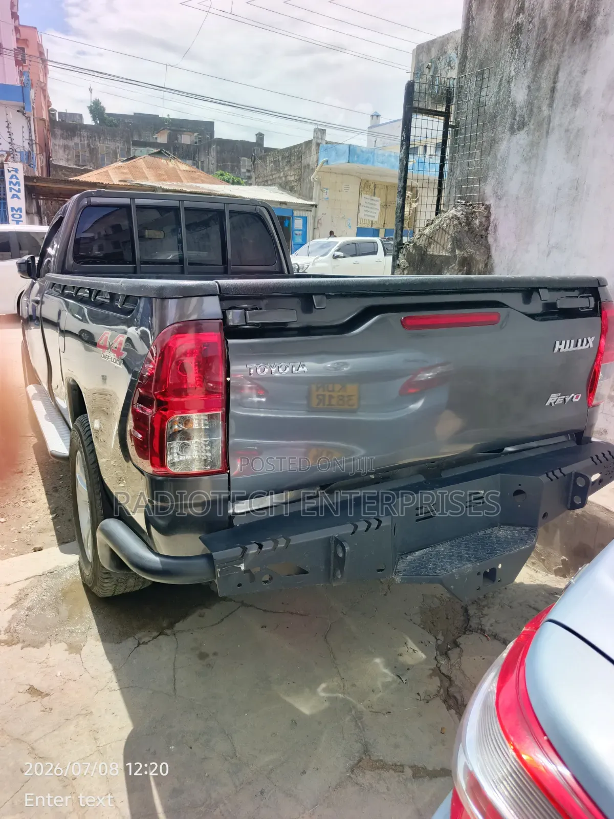 Toyota Hilux 2019 Gray