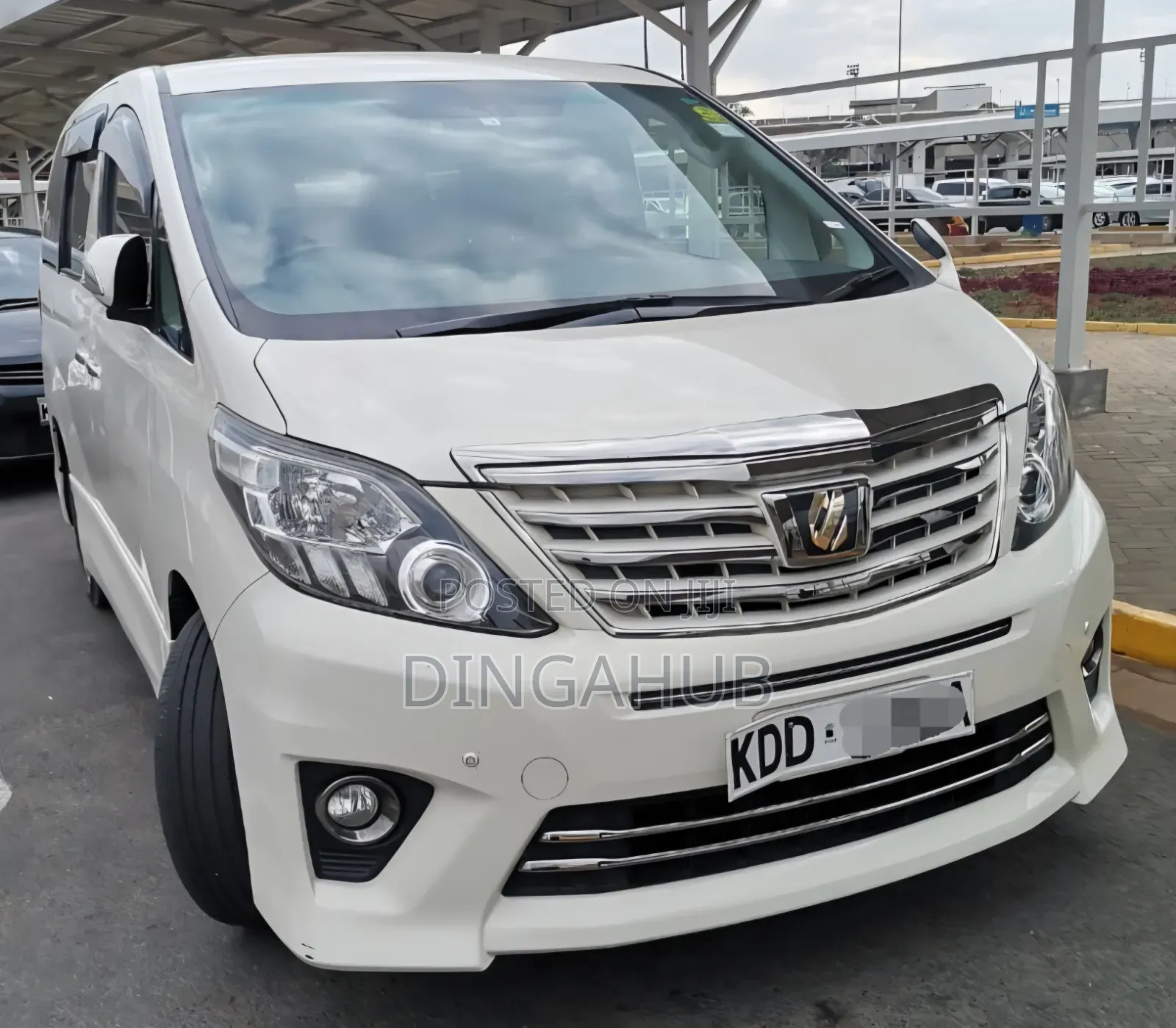 Toyota Alphard 2014 White