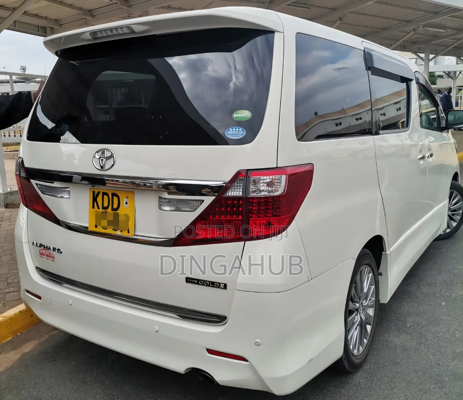 Toyota Alphard 2014 White