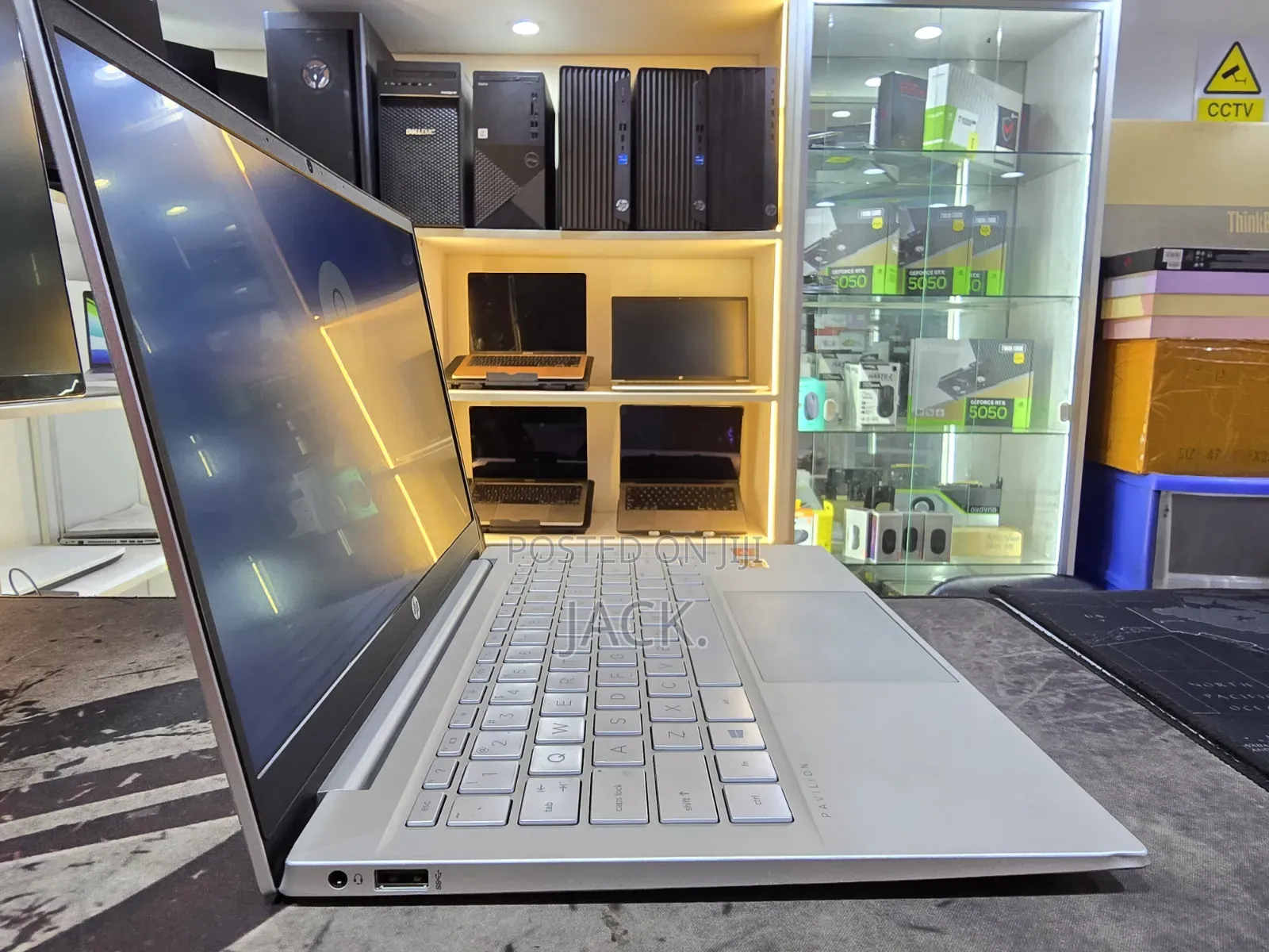 Laptop HP Pavilion 14 8GB AMD Ryzen 5 SSD 512GB