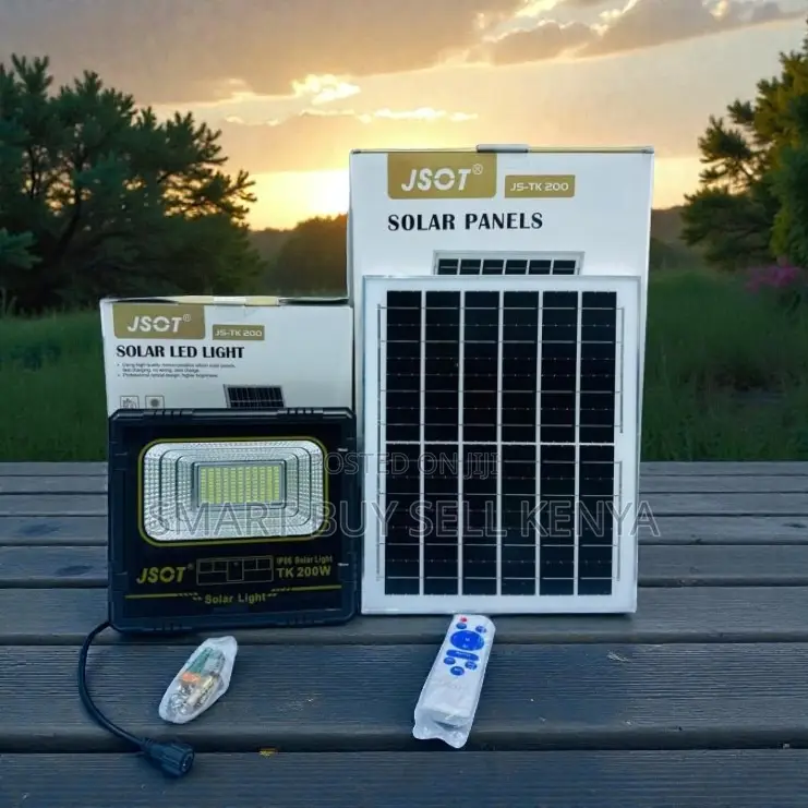 Powerful Illumination 100 Watts Outdoor Security Led Solar Flood Light