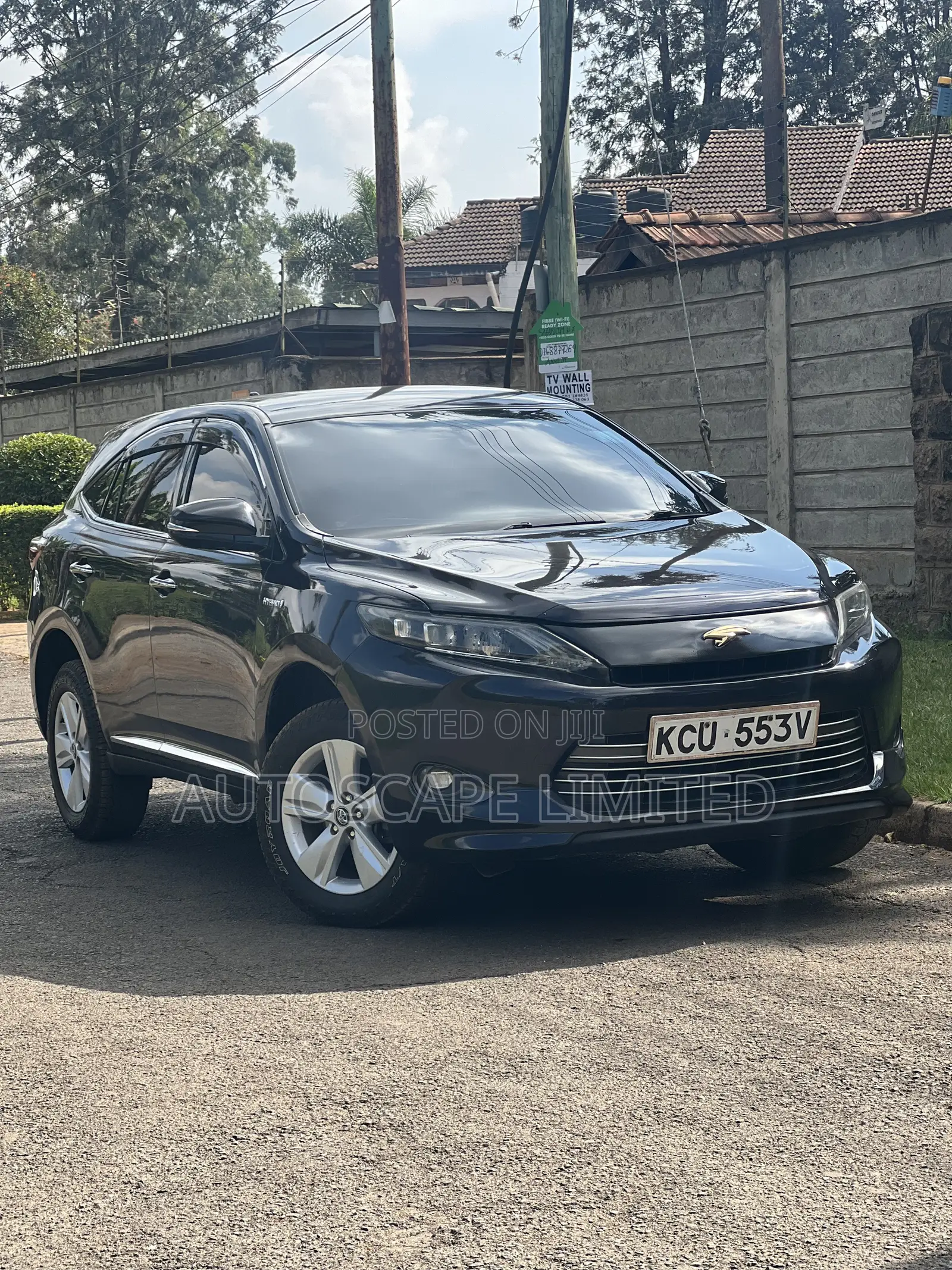 Toyota Harrier Hybrid Premium 2014 Black