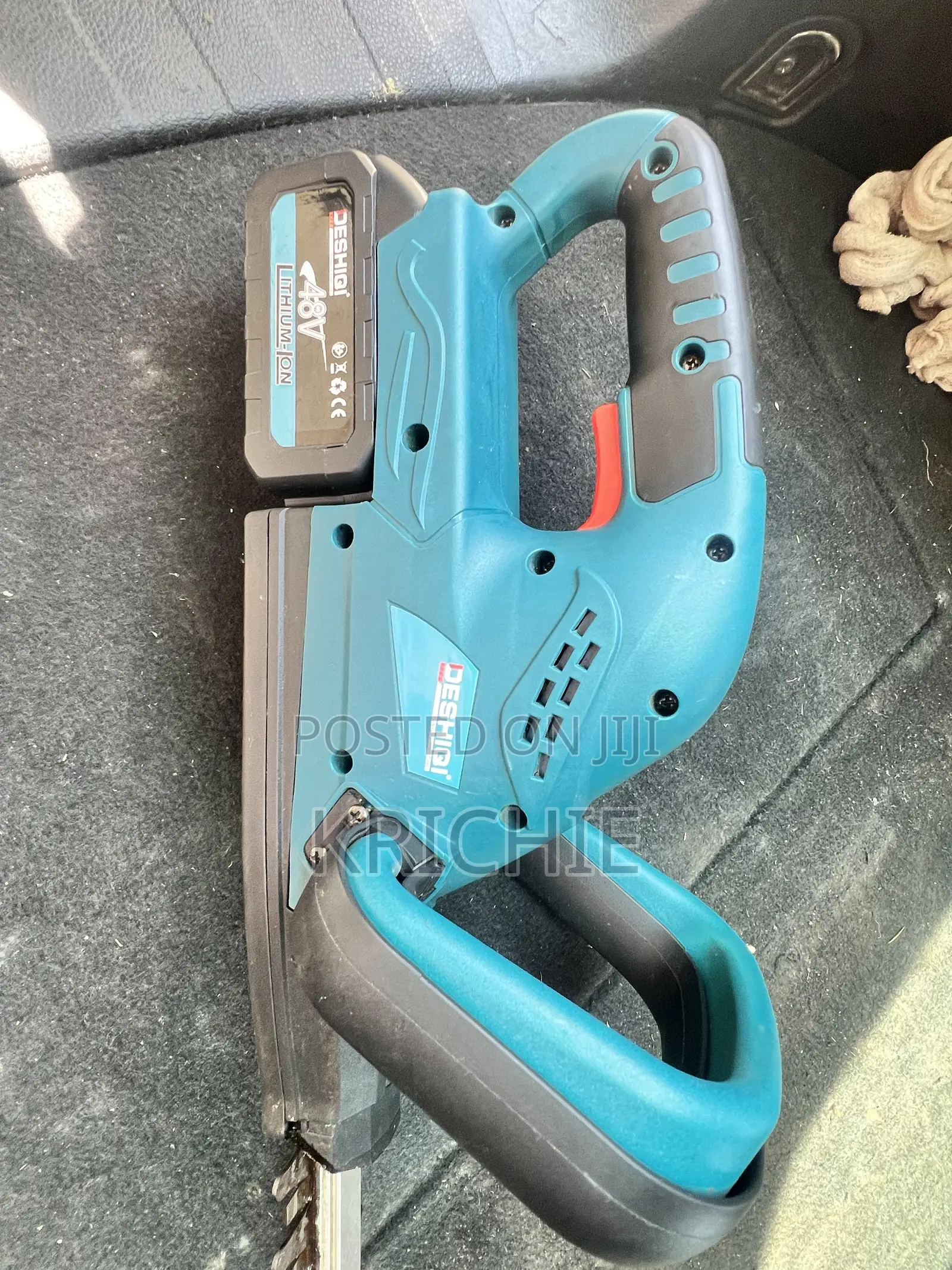 Cordless Hedge Trimmer