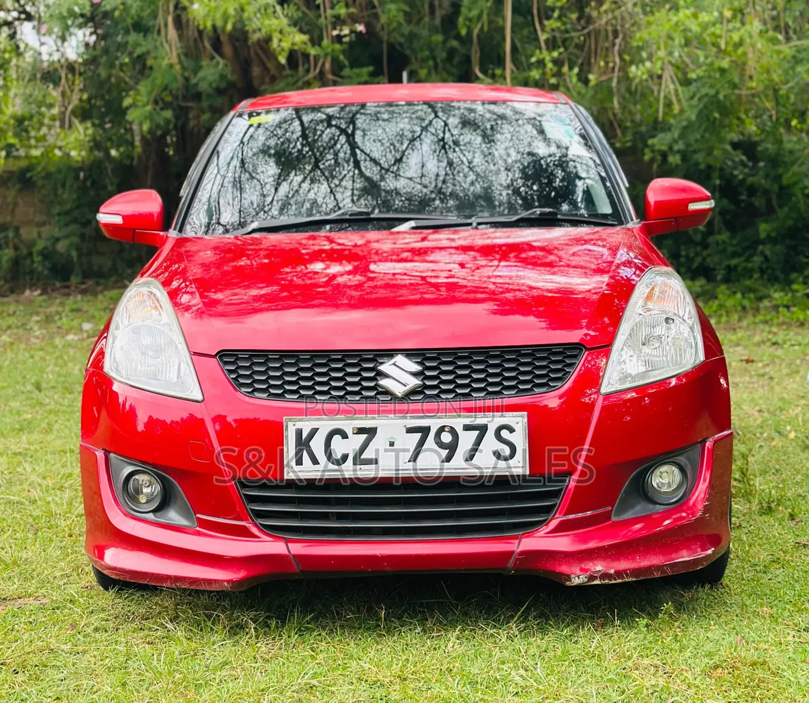 Suzuki Swift 2013 Red