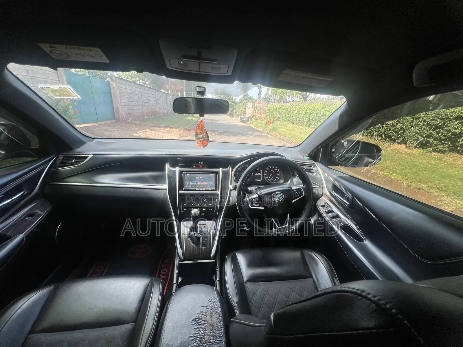 Toyota Harrier Hybrid Premium 2014 Black