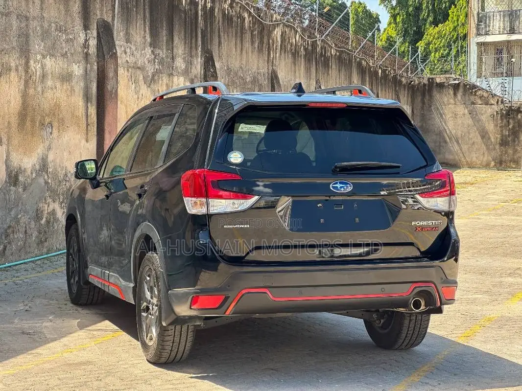 Subaru Forester Premium AWD 2019 Black