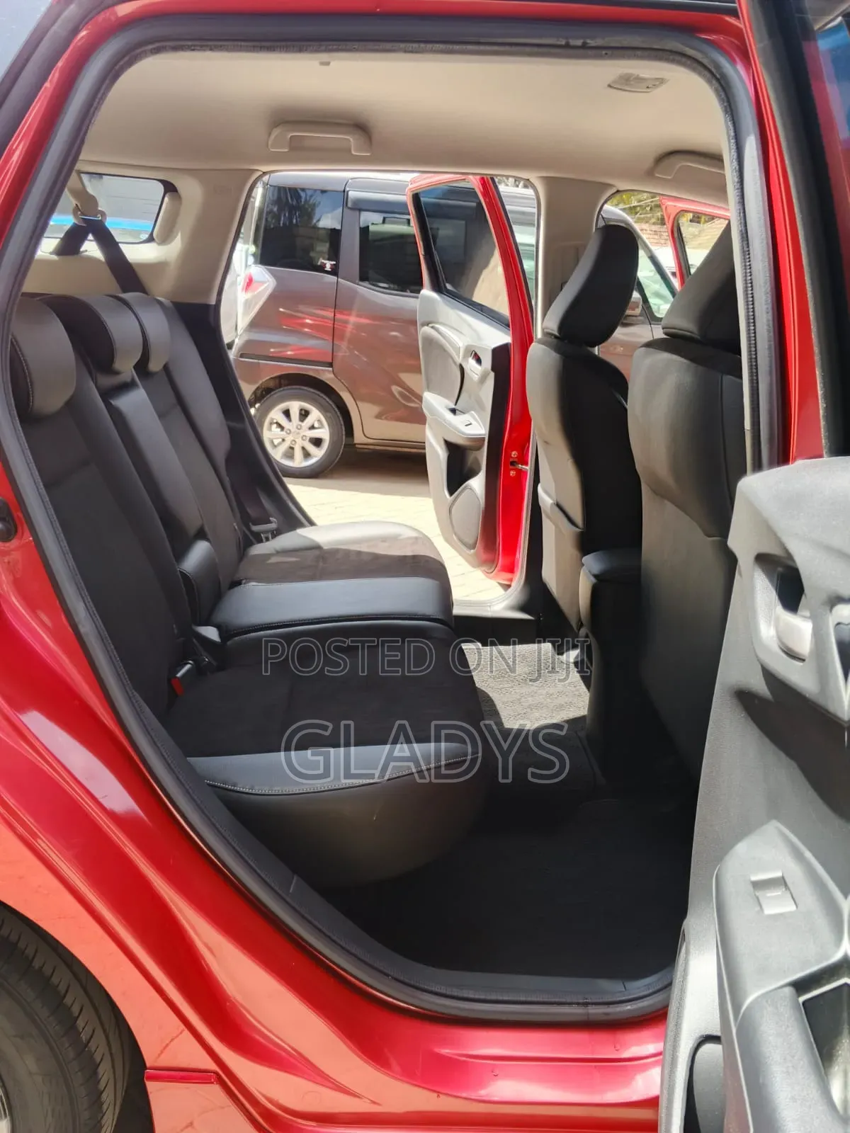 Honda Fit Shuttle 2019 Red