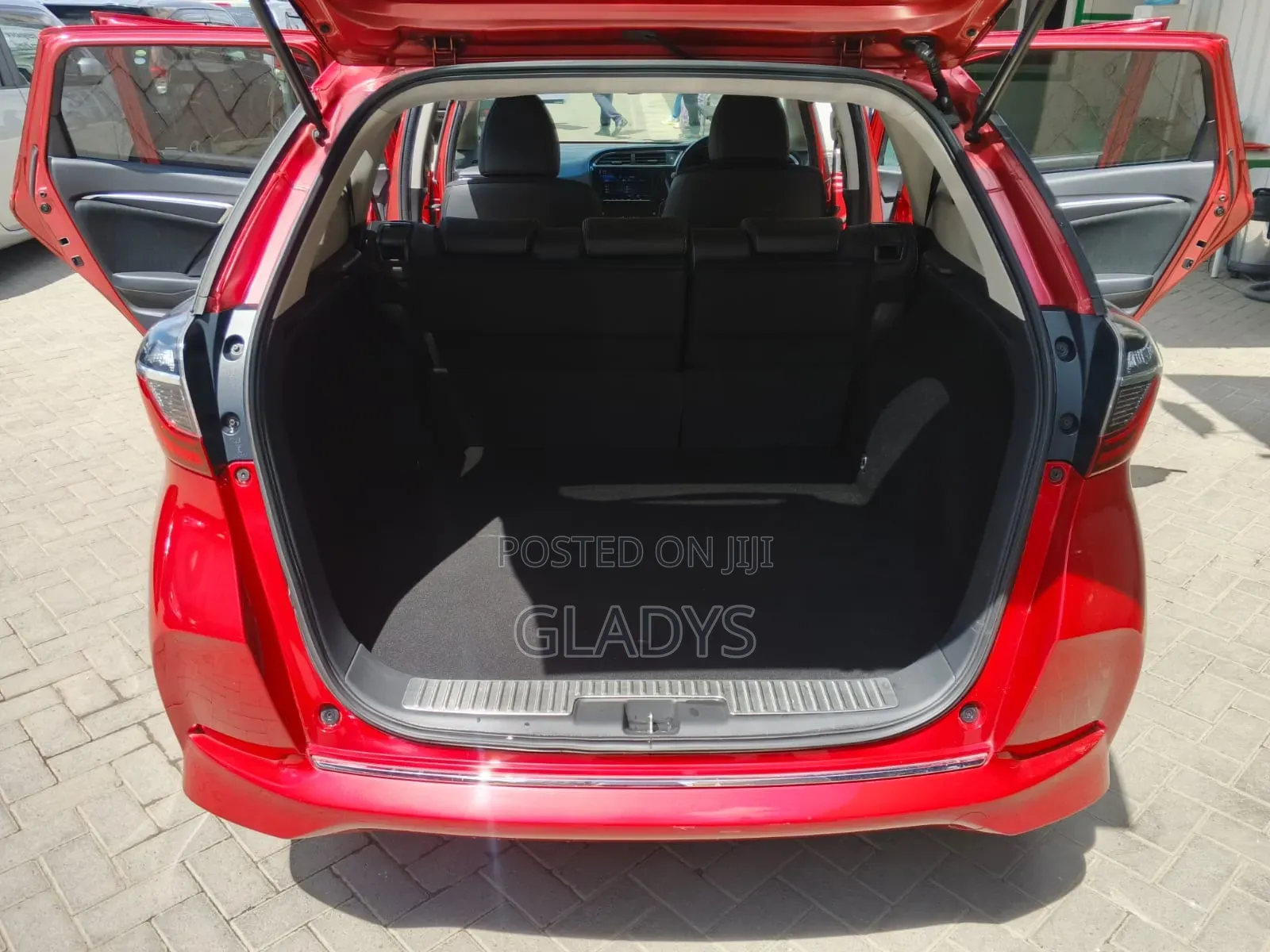 Honda Fit Shuttle 2019 Red